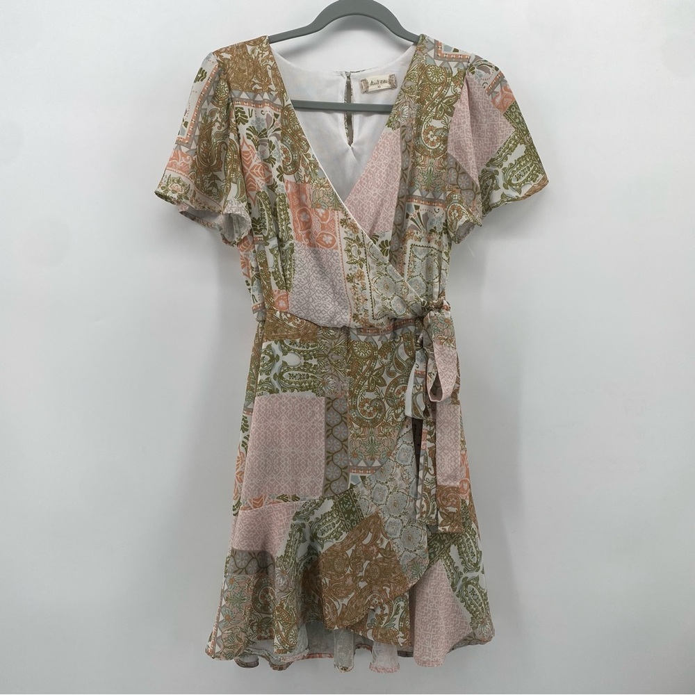 Altar’d State | Womens Green & Pink Open Cross Body Style Flowy Dress Adjustable
